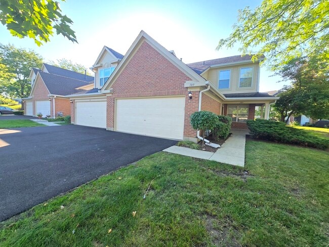 Primary Photo - 109 Thistle Ct