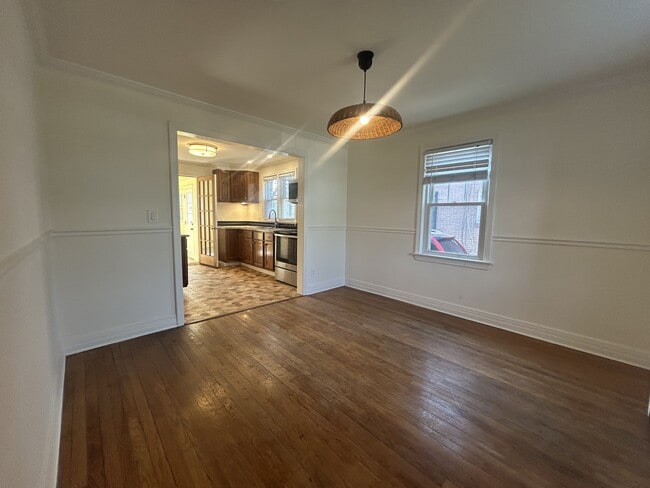 Building Photo - 25 Putnam Ave