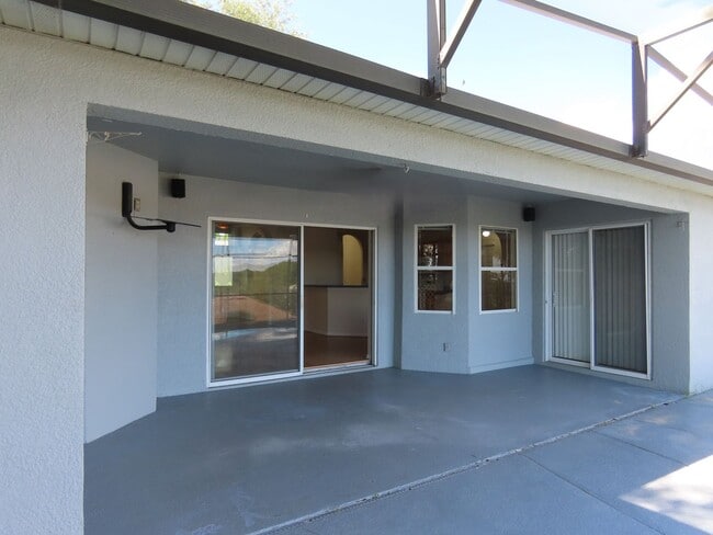 Building Photo - Spacious 4 Bedroom Pool Home Plus Addition...