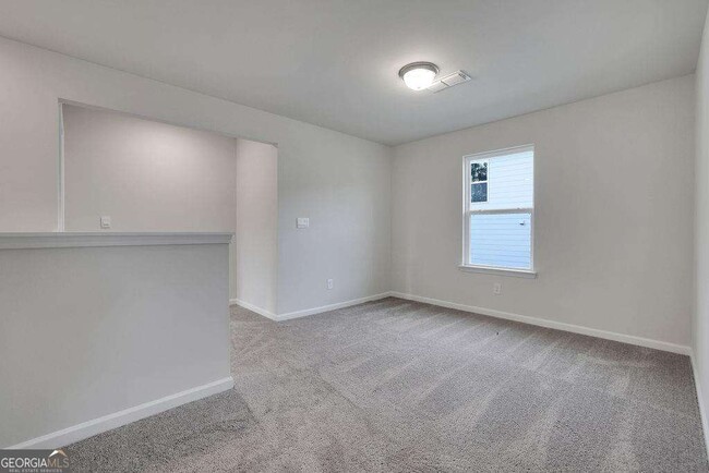 Building Photo - 291 Wells Cir