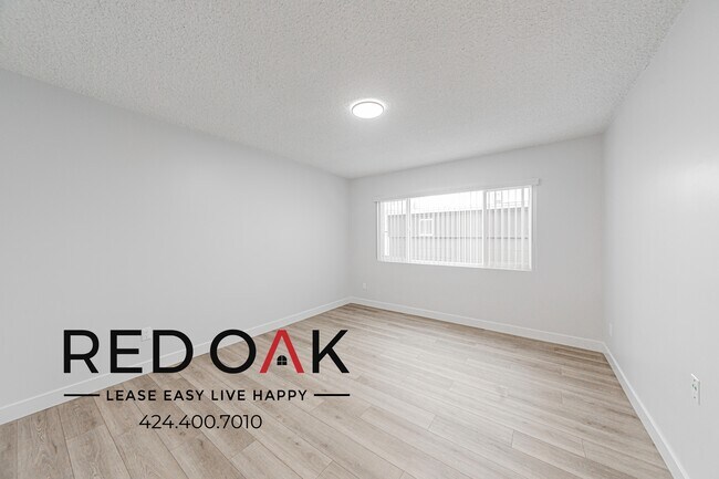 Building Photo - 18545 Clark St