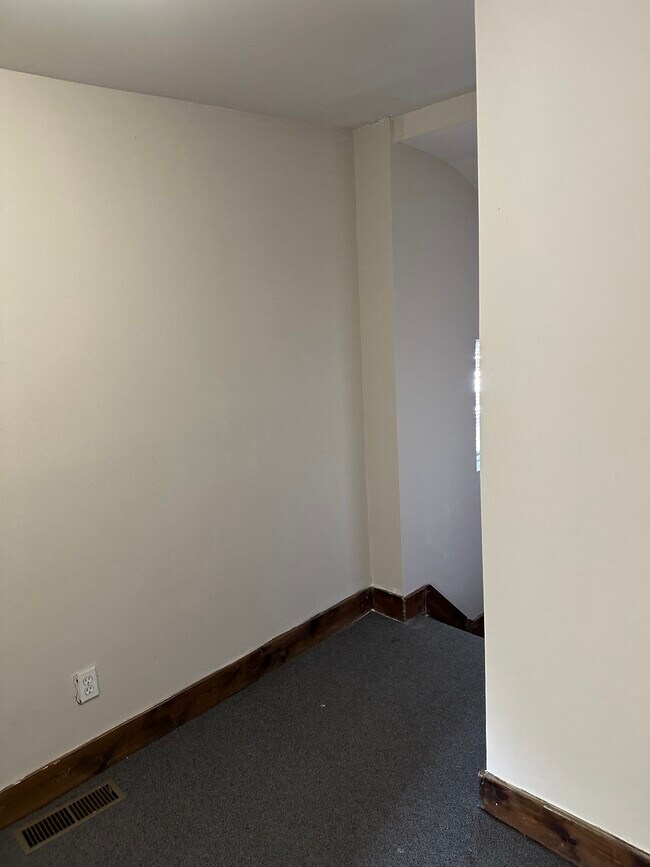 Building Photo - 1742 E Lombard St