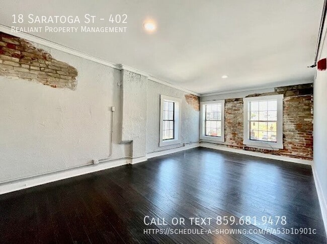 Building Photo - 18 Saratoga St