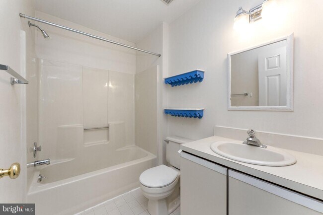 Building Photo - 56 Cabot Dr