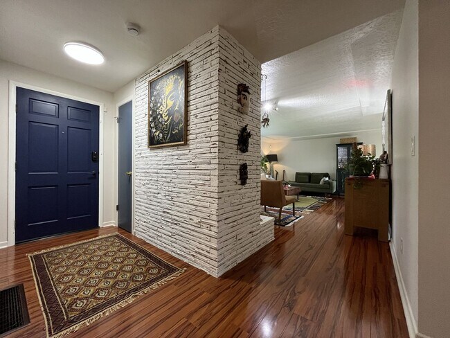 Building Photo - Comfortable Living in Bethany with Two Separate Units, Expansive 0.45-Acre Lot & Versatile Detach...