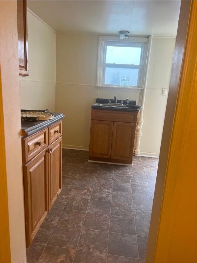 Building Photo - 652 Pennsylvania Ave