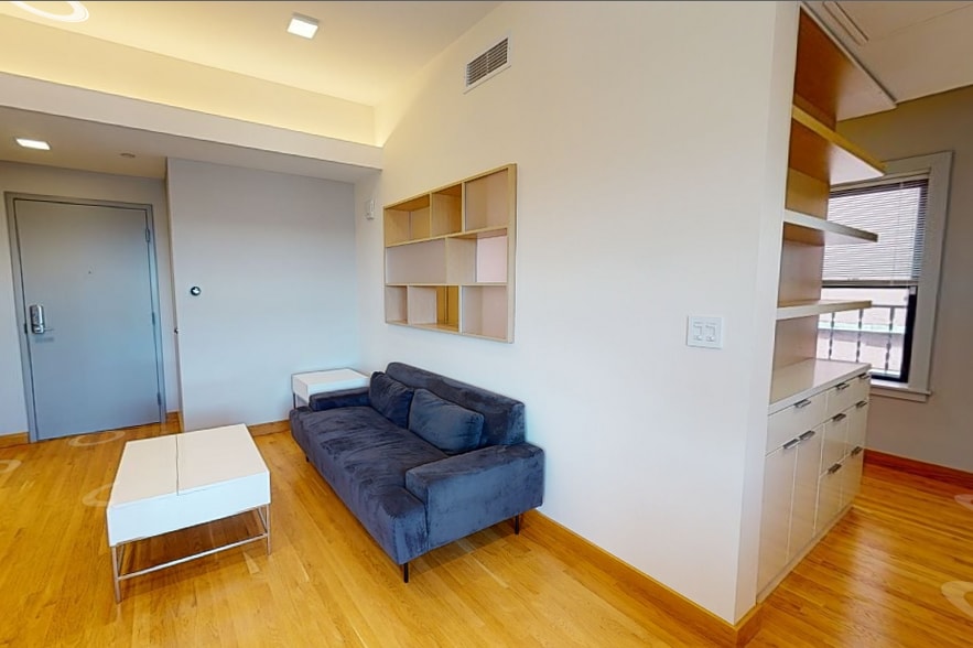 Building Photo - 116 Mount Auburn St