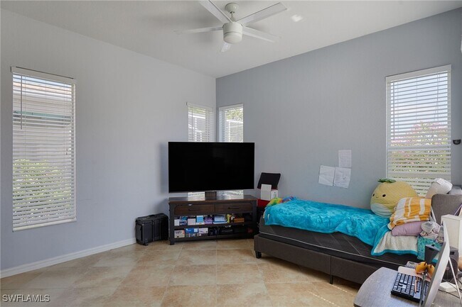 Building Photo - 9130 Spring Mountain Way
