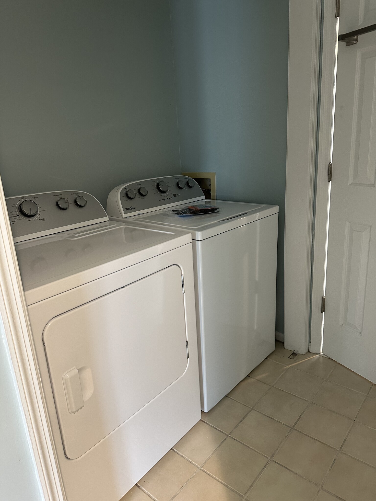 Washer/Dryer - 100 Shadow Moss Pl