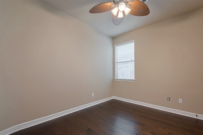 Building Photo - 25134 Alina Ln