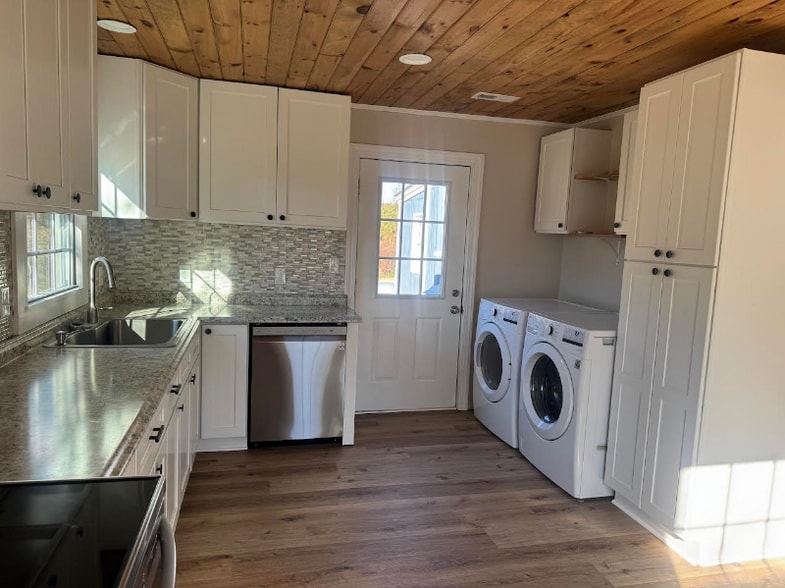 Building Photo - 346 Selah Church Rd