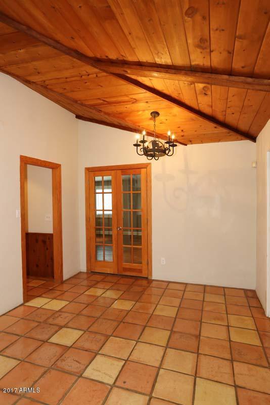 Building Photo - 5214 N 33rd St