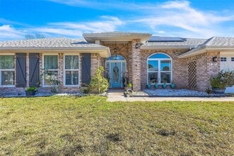 Building Photo - 37 Princeton Ln