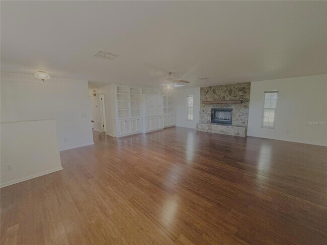 Building Photo - 4440 NW 80th Ave