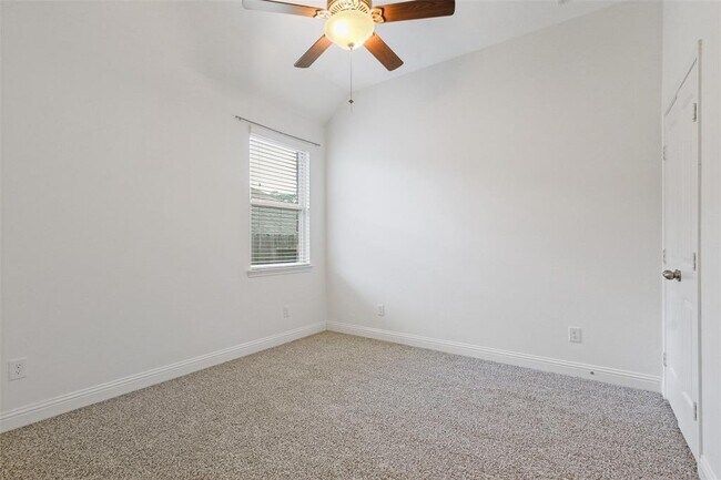 Building Photo - 3556 Woods Estates Dr