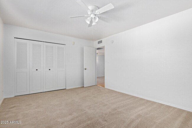 Building Photo - 2522 S Mulberry