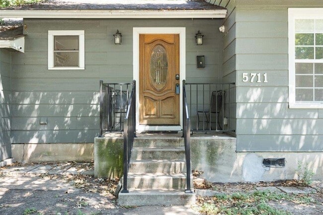 Building Photo - 5711 Chesterfield Ave