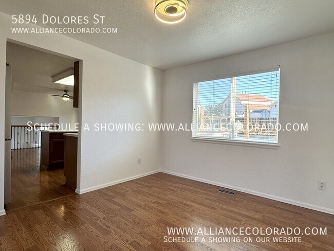 Building Photo - 5894 Dolores St