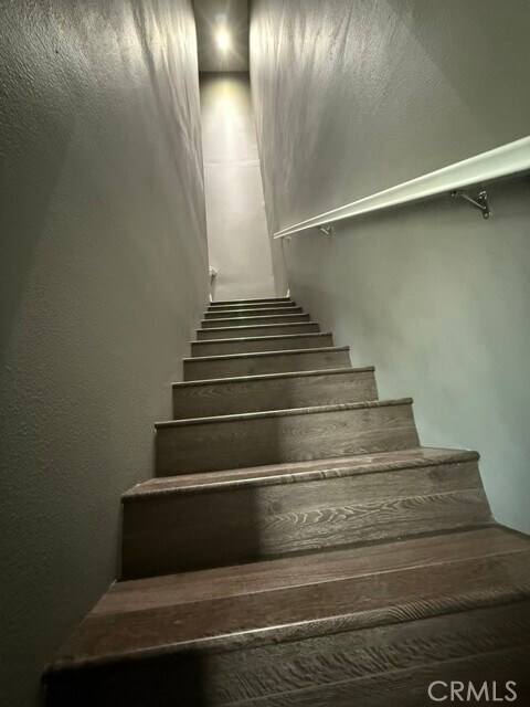 Building Photo - 422 W Rte 66