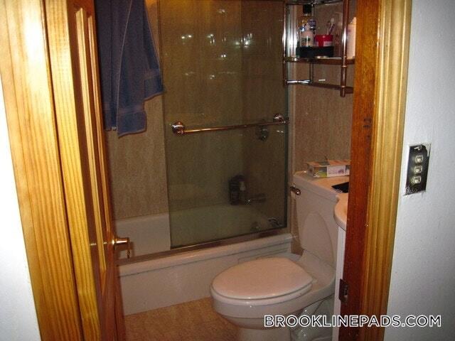 Building Photo - 25 St Marys Ct