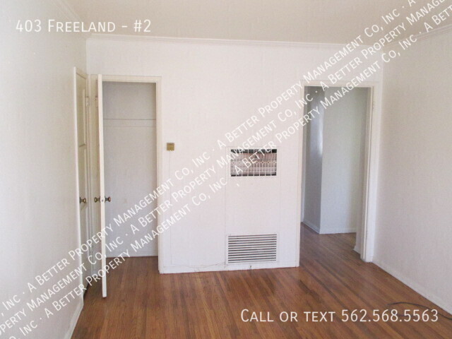 Building Photo - 2 Bedroom with Upgraded Granite Kitchen & ...