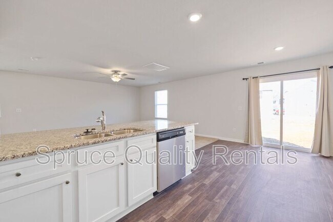 Building Photo - 2105 Briar Run Dr