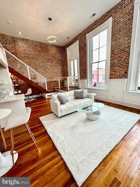 Building Photo - 171 E Davis St