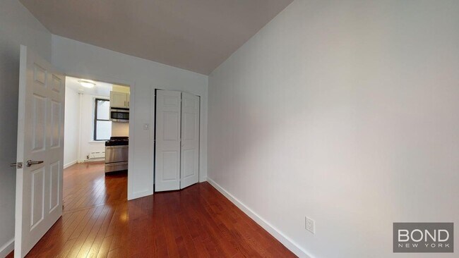 Building Photo - 787 9th Ave