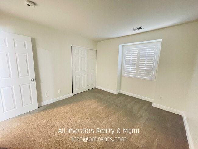 Building Photo - 388 Monte Vista Way