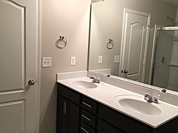 Building Photo - 1006 Lavender Ln