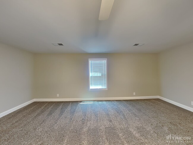 Building Photo - 4034 Ft Sumter Dr