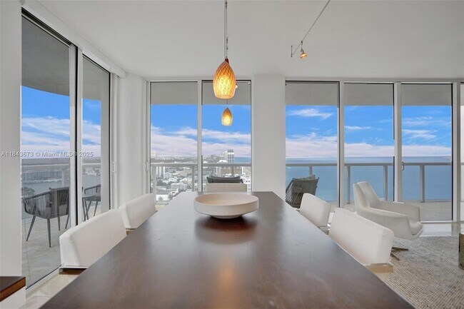 Building Photo - 6365 Collins Ave