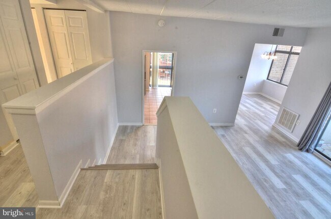 Building Photo - 2110 Green Watch Way
