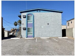 Building Photo - 2-Bedroom, 1-Bath Condo Located in a Quain...