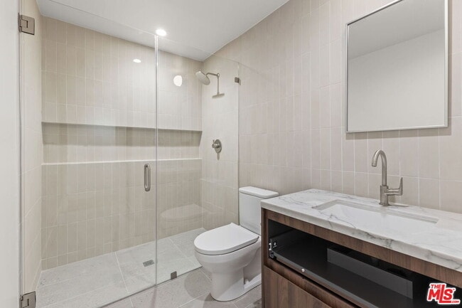 Building Photo - 1750 N Van Ness Ave