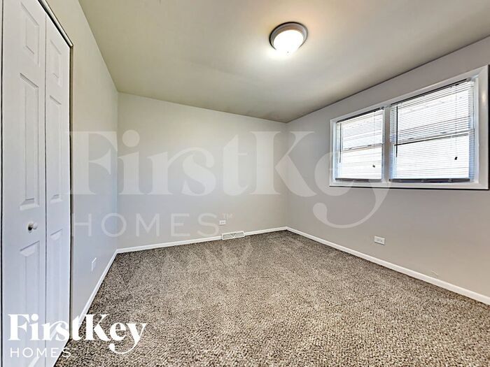 Building Photo - 14725 Memorial Dr
