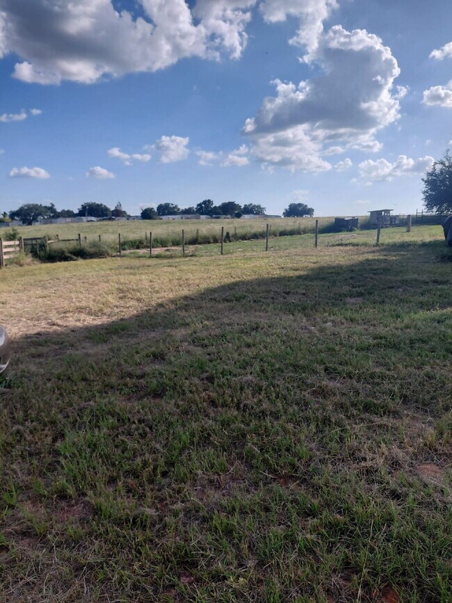 Building Photo - Coming Soon- Newly renovated 3 bedroom 1 bath mobile home