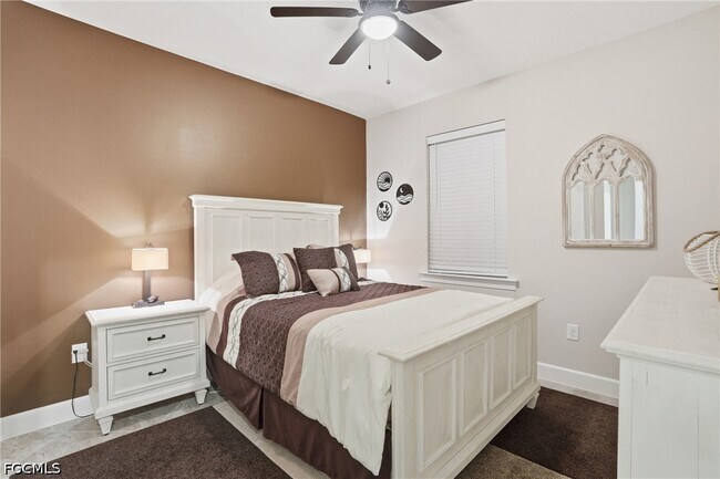 Building Photo - 7427 Blue Salvia Dr