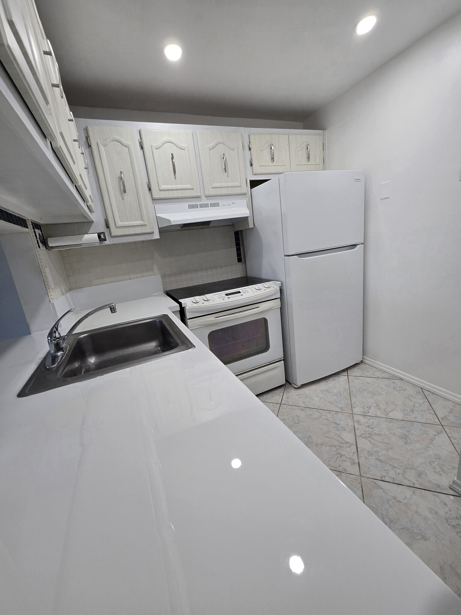 Building Photo - 2935 NE 163rd St