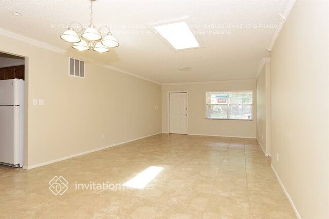 Building Photo - 9247 78th Ave N
