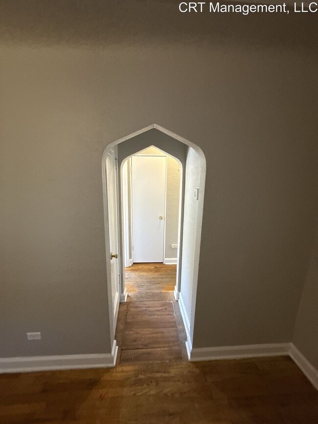 Building Photo - Charming 2 Bed Home Near Central Park