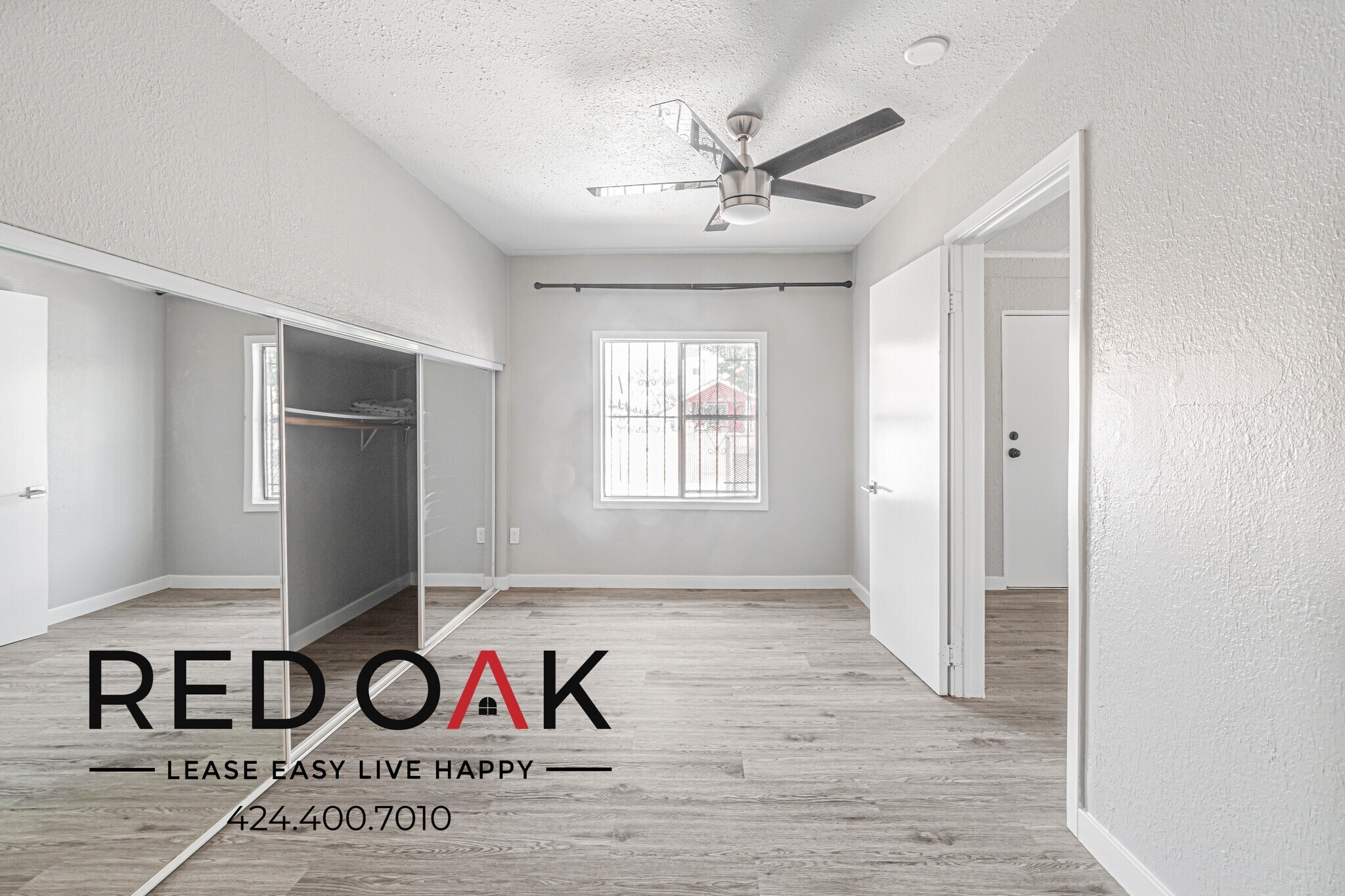 Building Photo - 810 W 42nd Pl