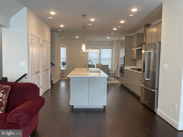 Building Photo - 533 Shorthorn Way