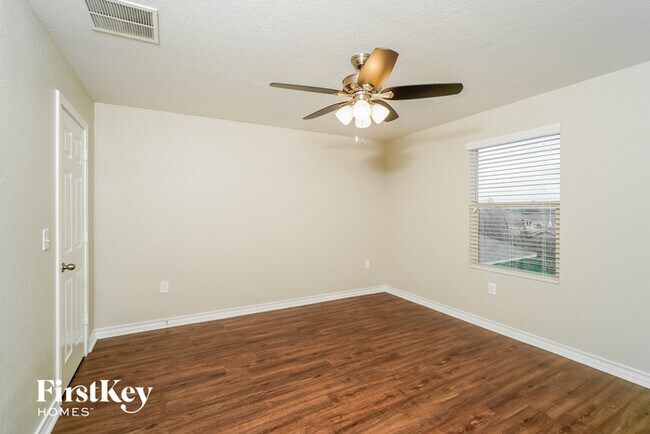 Building Photo - 10430 Rosalina Lp