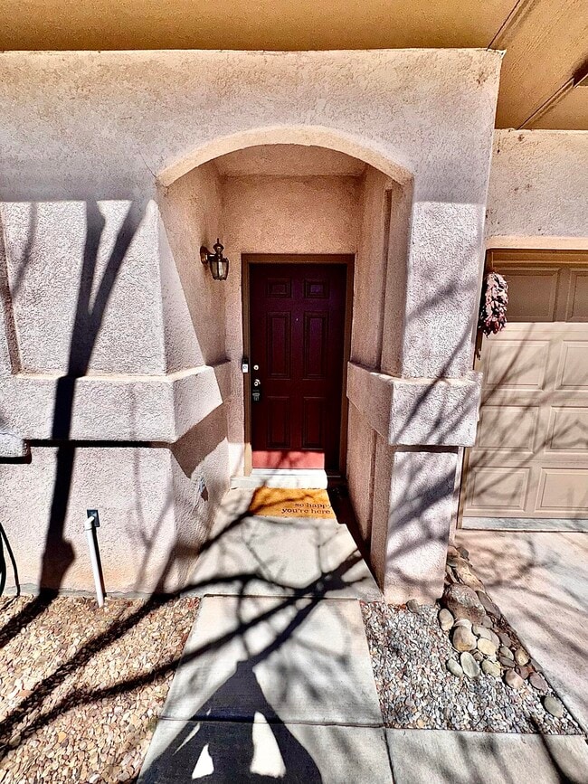 Building Photo - 7039 Casa Elena Dr NE