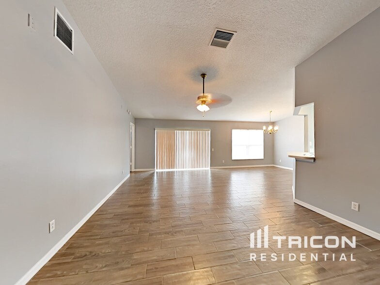 Building Photo - 1205 Tiger Wood Ct