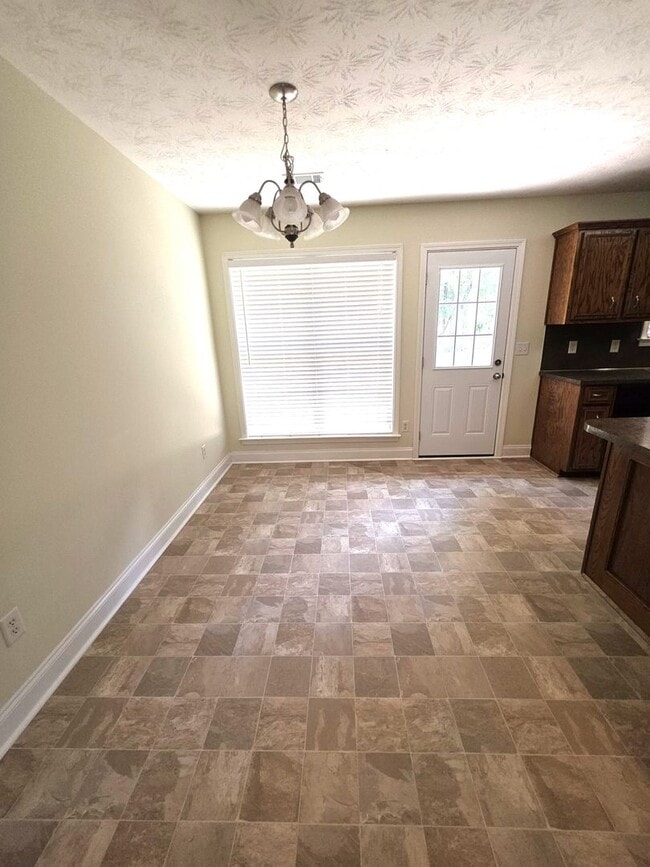 Building Photo - 22 Shadowridge Ln