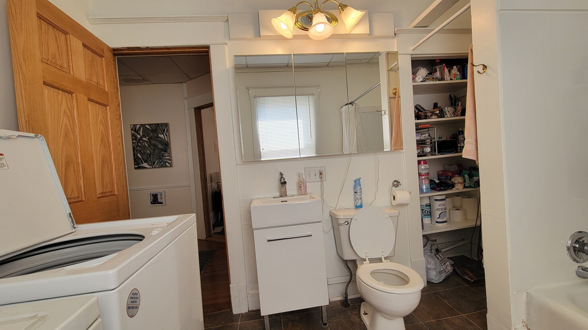 Building Photo - 1328 Vermont St