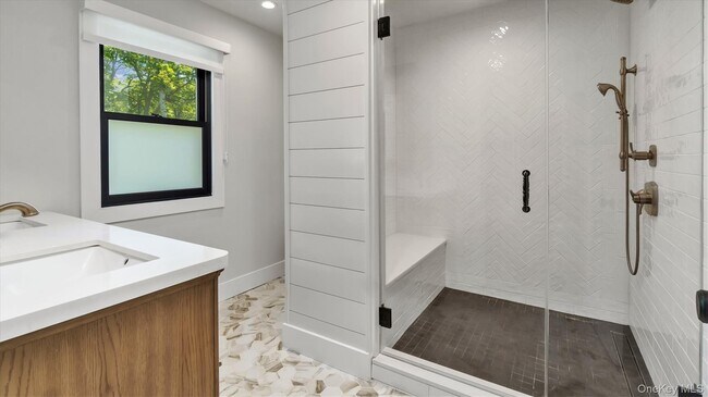 Building Photo - 99 Beach Rd