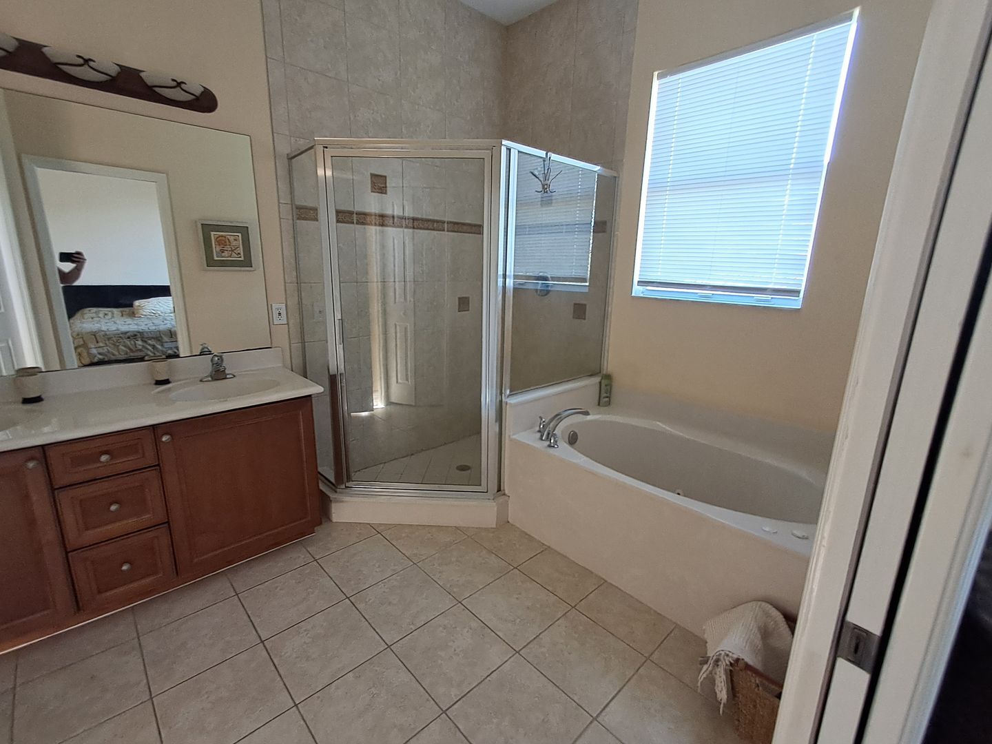 Building Photo - 16228 Via Solera Cir